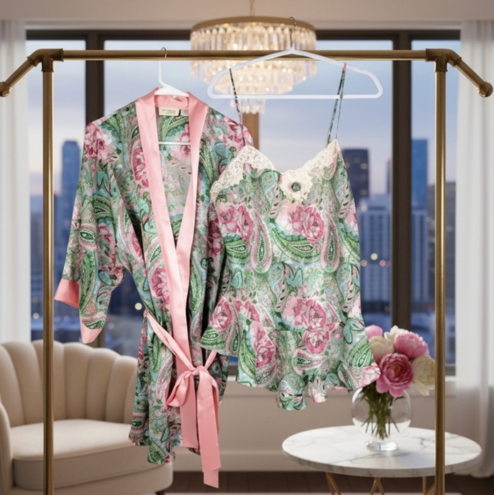 Victoria's Secret Floral Slip and Robe Set Like New Sz Large